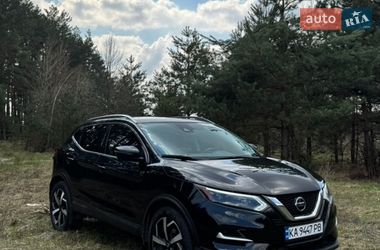 Внедорожник / Кроссовер Nissan Rogue Sport 2019 в Киеве