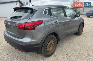 Внедорожник / Кроссовер Nissan Rogue Sport 2018 в Бродах