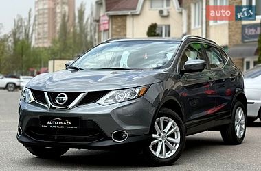 Позашляховик / Кросовер Nissan Rogue Sport 2017 в Одесі