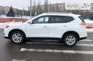 Внедорожник / Кроссовер Nissan Rogue 2016 в Черкассах