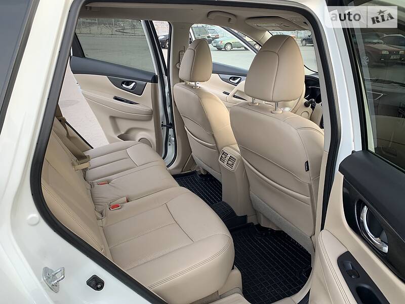 Позашляховик / Кросовер Nissan Rogue 2014 в Дніпрі