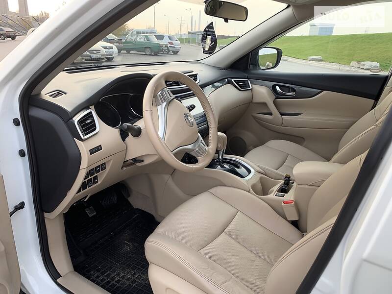 Позашляховик / Кросовер Nissan Rogue 2014 в Дніпрі