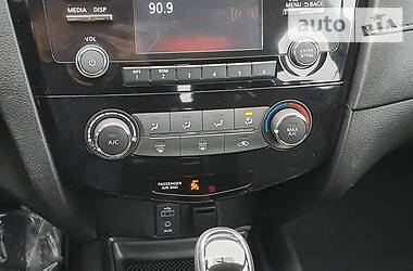 Позашляховик / Кросовер Nissan Rogue 2016 в Дніпрі