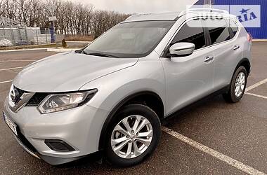 Позашляховик / Кросовер Nissan Rogue 2016 в 
