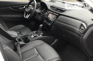 Позашляховик / Кросовер Nissan Rogue 2016 в 