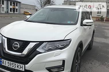 Позашляховик / Кросовер Nissan Rogue 2016 в 