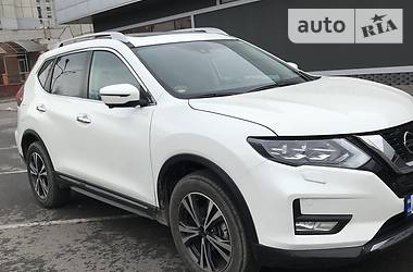 Позашляховик / Кросовер Nissan Rogue 2016 в 