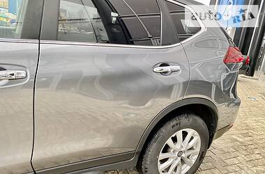 Позашляховик / Кросовер Nissan Rogue 2017 в 