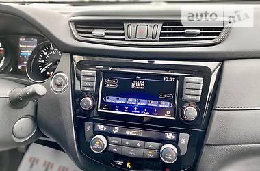 Позашляховик / Кросовер Nissan Rogue 2017 в 