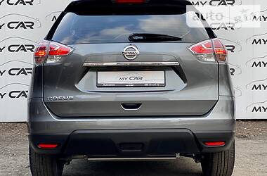 Позашляховик / Кросовер Nissan Rogue 2016 в 