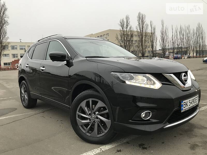 Позашляховик / Кросовер Nissan Rogue 2015 в Києві