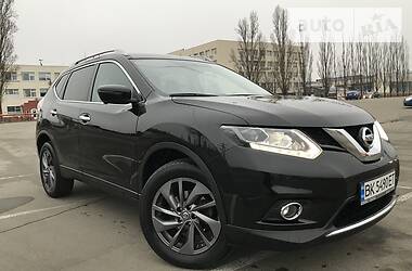 Позашляховик / Кросовер Nissan Rogue 2015 в 