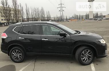 Позашляховик / Кросовер Nissan Rogue 2015 в 