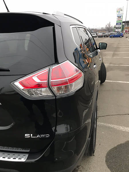Позашляховик / Кросовер Nissan Rogue 2015 в Києві