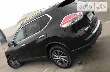 Позашляховик / Кросовер Nissan Rogue 2015 в 