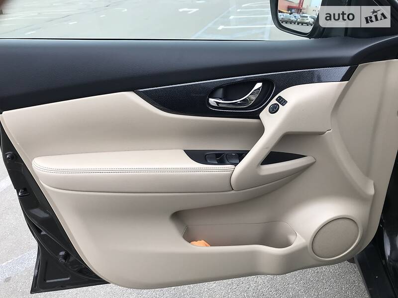 Позашляховик / Кросовер Nissan Rogue 2014 в Києві