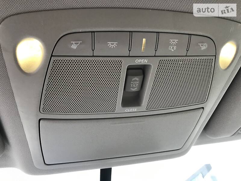 Позашляховик / Кросовер Nissan Rogue 2014 в Києві