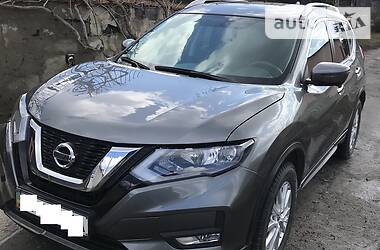 Позашляховик / Кросовер Nissan Rogue 2017 в Полтаві