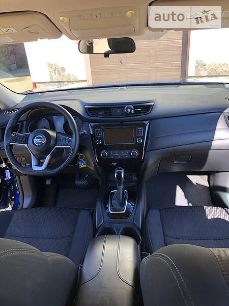Позашляховик / Кросовер Nissan Rogue 2018 в Львові