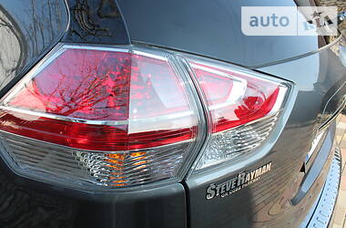 Позашляховик / Кросовер Nissan Rogue 2015 в 