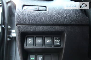 Позашляховик / Кросовер Nissan Rogue 2015 в 