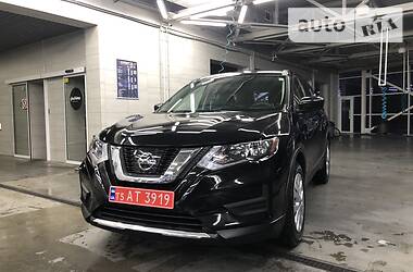 Позашляховик / Кросовер Nissan Rogue 2017 в 