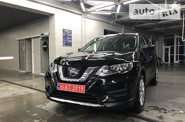 Позашляховик / Кросовер Nissan Rogue 2017 в 