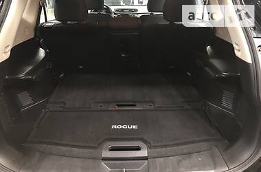 Позашляховик / Кросовер Nissan Rogue 2017 в 
