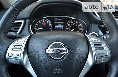 Позашляховик / Кросовер Nissan Rogue 2015 в 