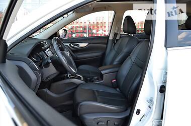 Позашляховик / Кросовер Nissan Rogue 2015 в 