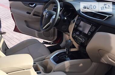 Позашляховик / Кросовер Nissan Rogue 2016 в 
