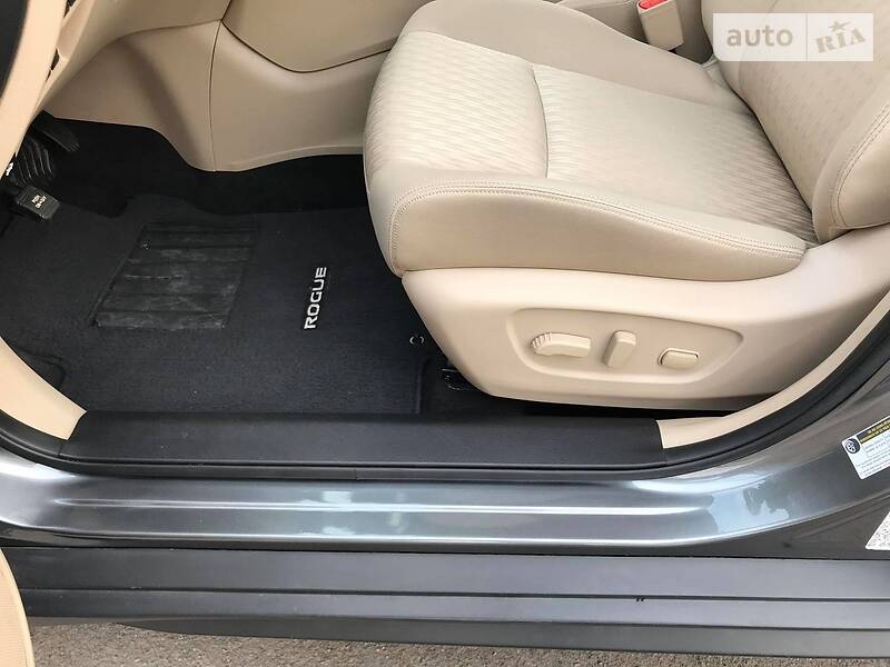 Позашляховик / Кросовер Nissan Rogue 2017 в Рівному фото 37 Позашляховик / Кросовер Nissan Rogue 2017 в Рівному