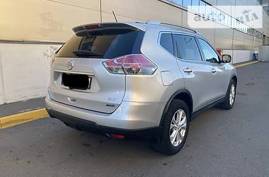 Позашляховик / Кросовер Nissan Rogue 2014 в 