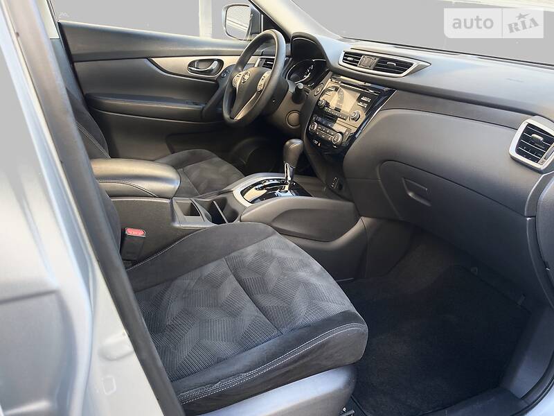 Позашляховик / Кросовер Nissan Rogue 2014 в Києві