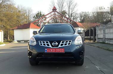 Позашляховик / Кросовер Nissan Rogue 2013 в 