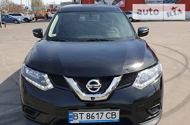 Позашляховик / Кросовер Nissan Rogue 2015 в 