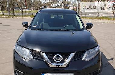 Позашляховик / Кросовер Nissan Rogue 2015 в 
