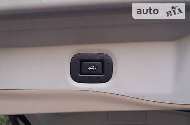 Внедорожник / Кроссовер Nissan Rogue 2016 в 