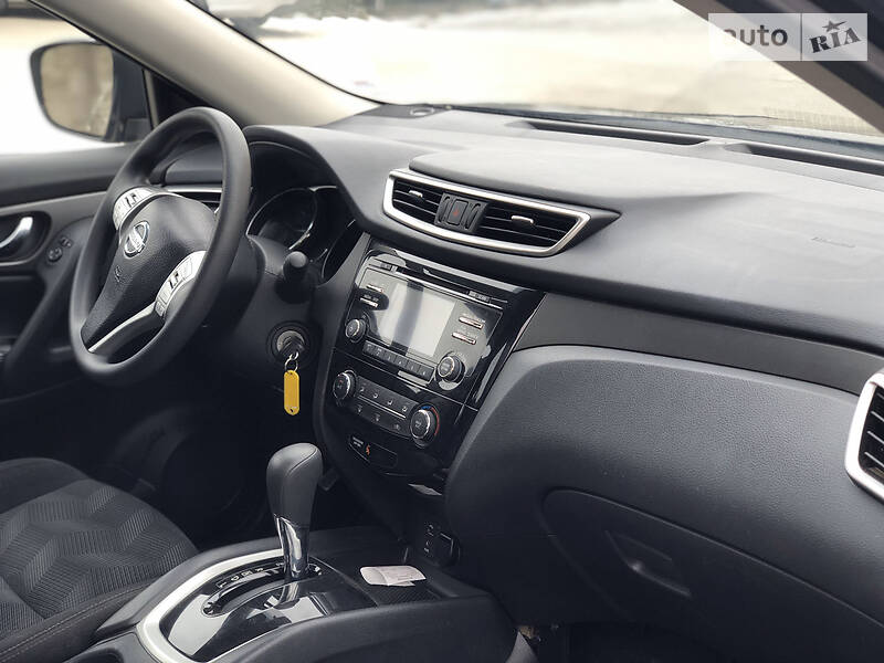Позашляховик / Кросовер Nissan Rogue 2014 в Луцьку