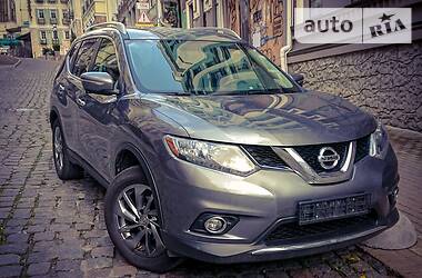 Позашляховик / Кросовер Nissan Rogue 2015 в 