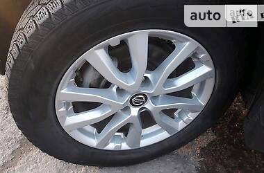 Позашляховик / Кросовер Nissan Rogue 2017 в 