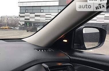 Позашляховик / Кросовер Nissan Rogue 2017 в 