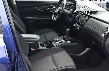 Позашляховик / Кросовер Nissan Rogue 2017 в 