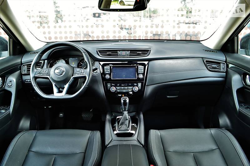 Позашляховик / Кросовер Nissan Rogue 2017 в Харкові
