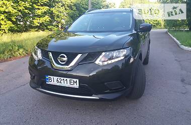 Внедорожник / Кроссовер Nissan Rogue 2016 в Полтаве