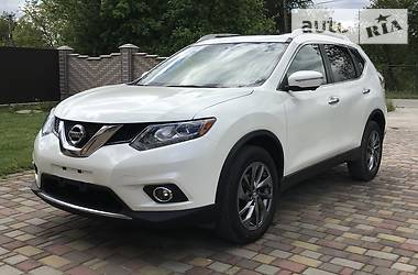 Позашляховик / Кросовер Nissan Rogue 2015 в 