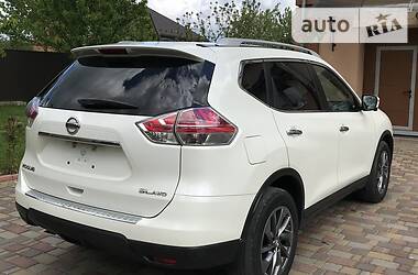 Позашляховик / Кросовер Nissan Rogue 2015 в 