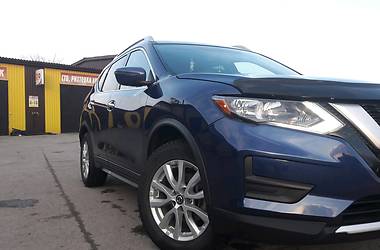 Позашляховик / Кросовер Nissan Rogue 2017 в 