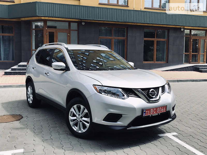 Позашляховик / Кросовер Nissan Rogue 2015 в Луцьку