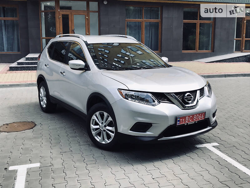Позашляховик / Кросовер Nissan Rogue 2015 в Луцьку